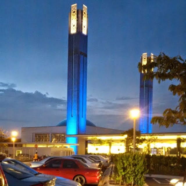 Masjid Puncak Alam