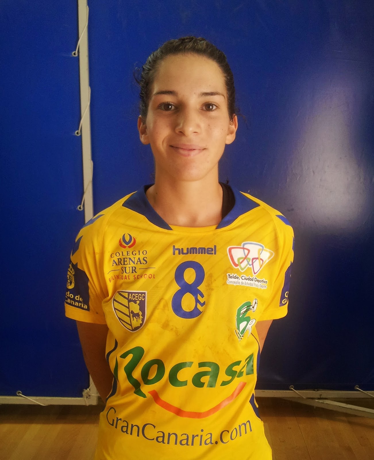 CARMEN TOSCANO “ESTOY CONTENTA POR AYUDAR AL EQUIPO” Deporte Cien