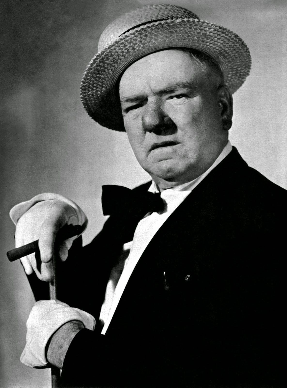Los Angeles Morgue Files: Comic Actor W.C. Fields 1946 Forest Lawn