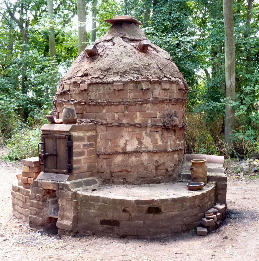 P1030055.JPG 900×907 pixels Pottery kiln, Raku pottery, Pottery