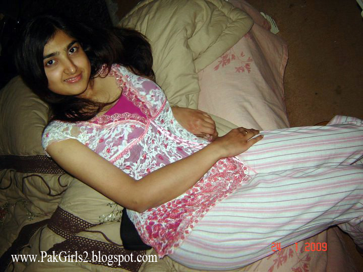 Pakistani girls pictures gallery: pakistani jhelum girls