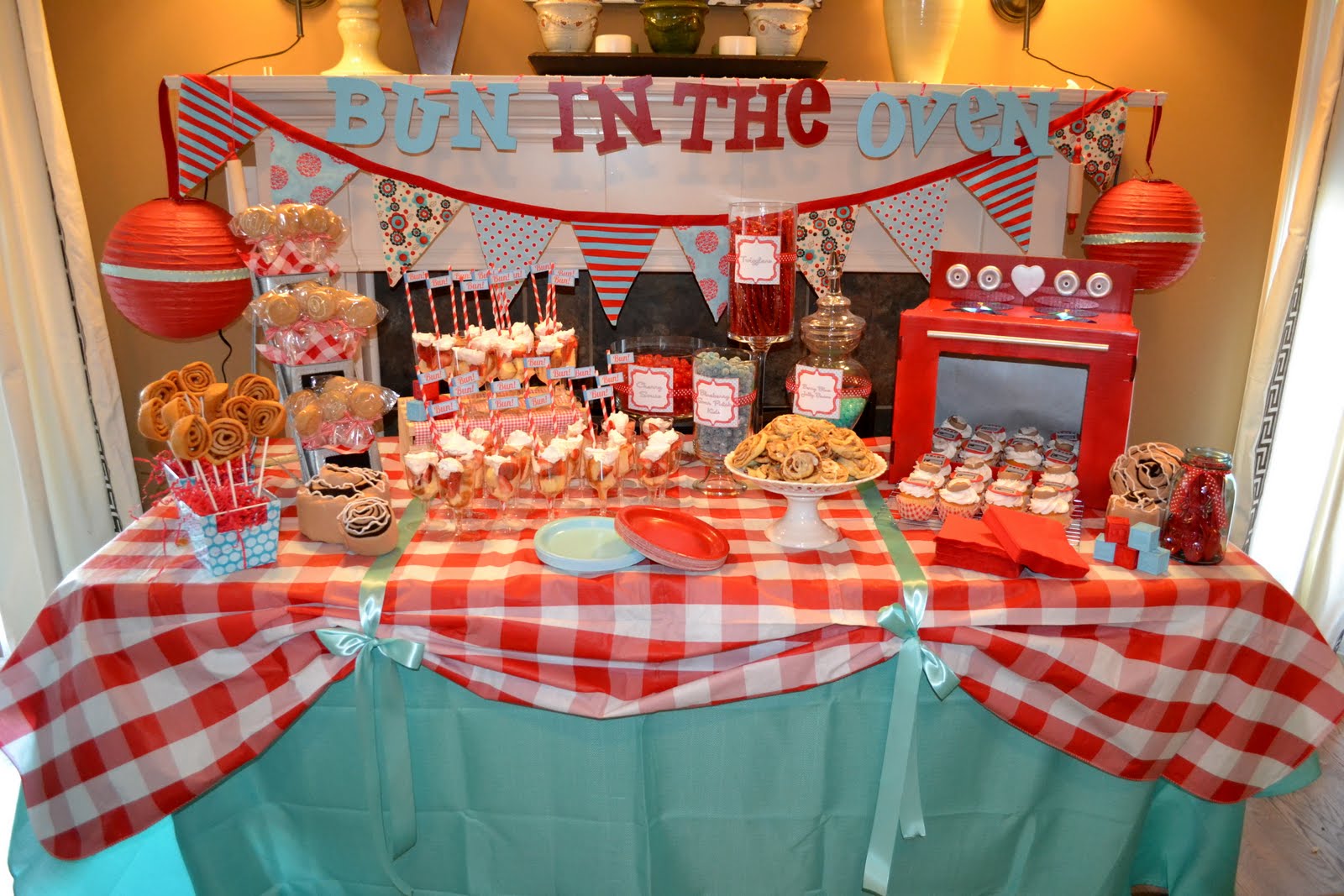 GreyGrey Designs: {My Parties} Bun in the Oven Baby Shower