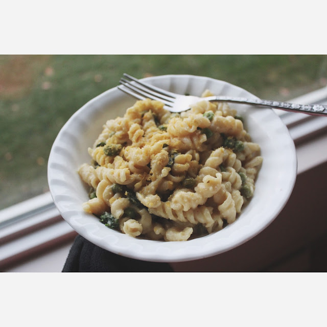 Creamy Vegan Alfredo With Kale & Peas Live. Simply. Hippie.