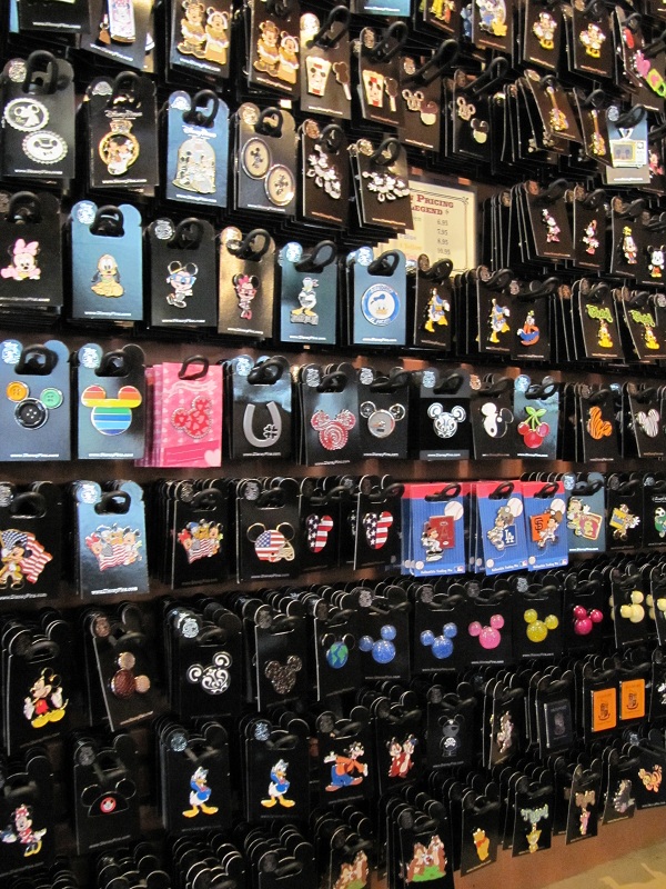 Disneyland Pins