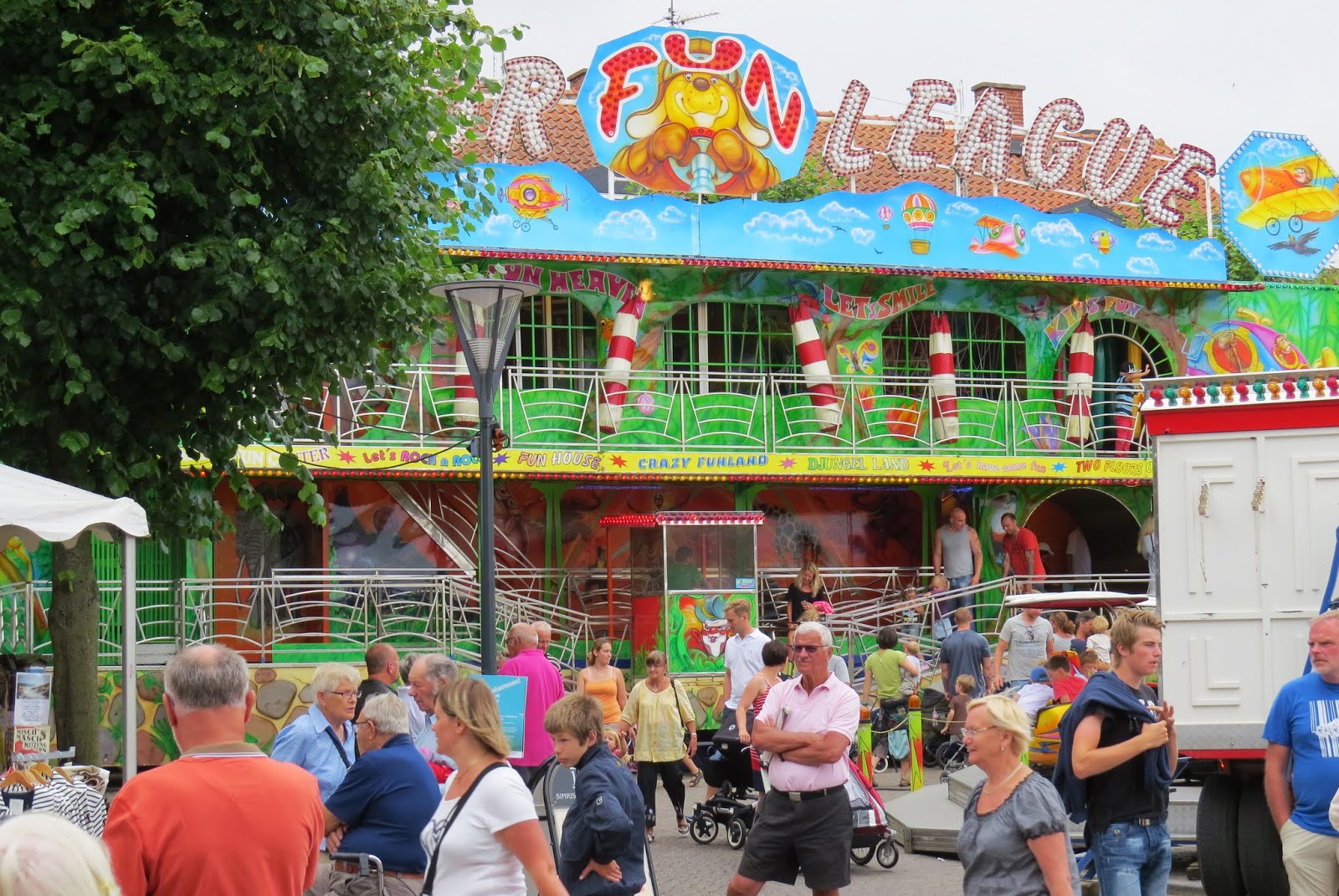 SKÅDA! Fågel, natur, kultur på Österlen Bland träbonnar och mullbär på