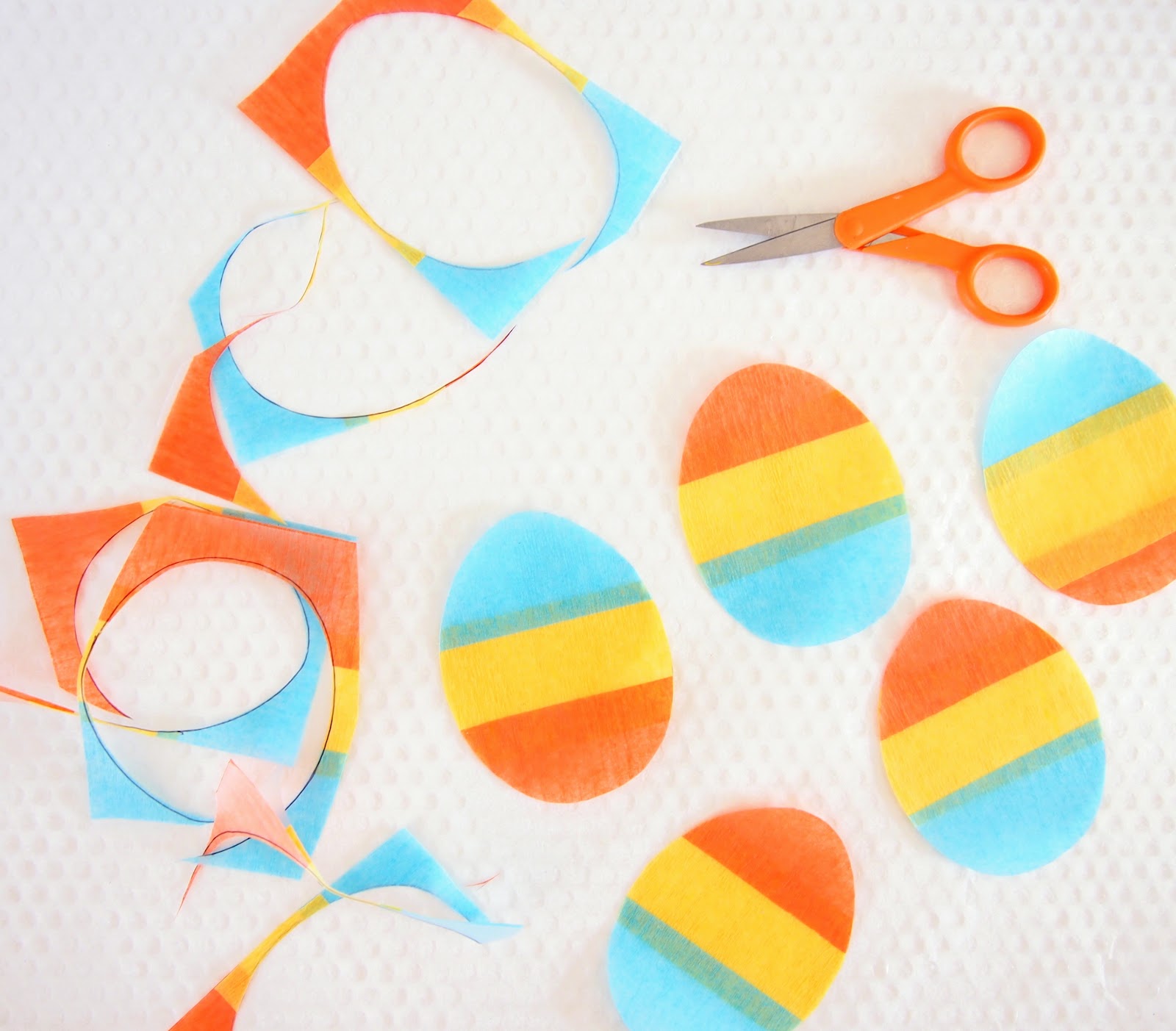 The Tiny Funnel Crepe Paper Easter Egg Garland