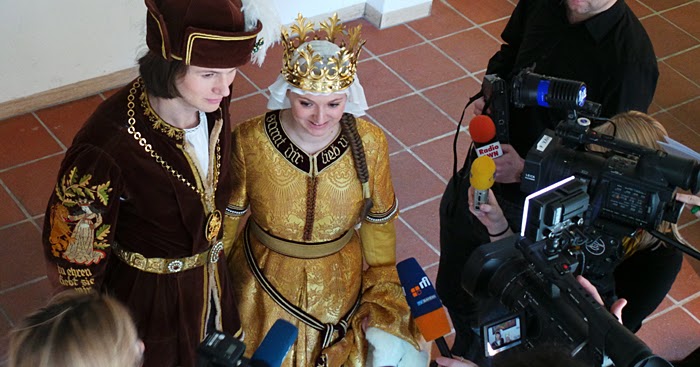 Https Encrypted Tbn0 Gstatic Com Images Q Tbn 3aand9gctemqji0frfyomlmks3y8s3qa48frzda5z56a Usqp Cau