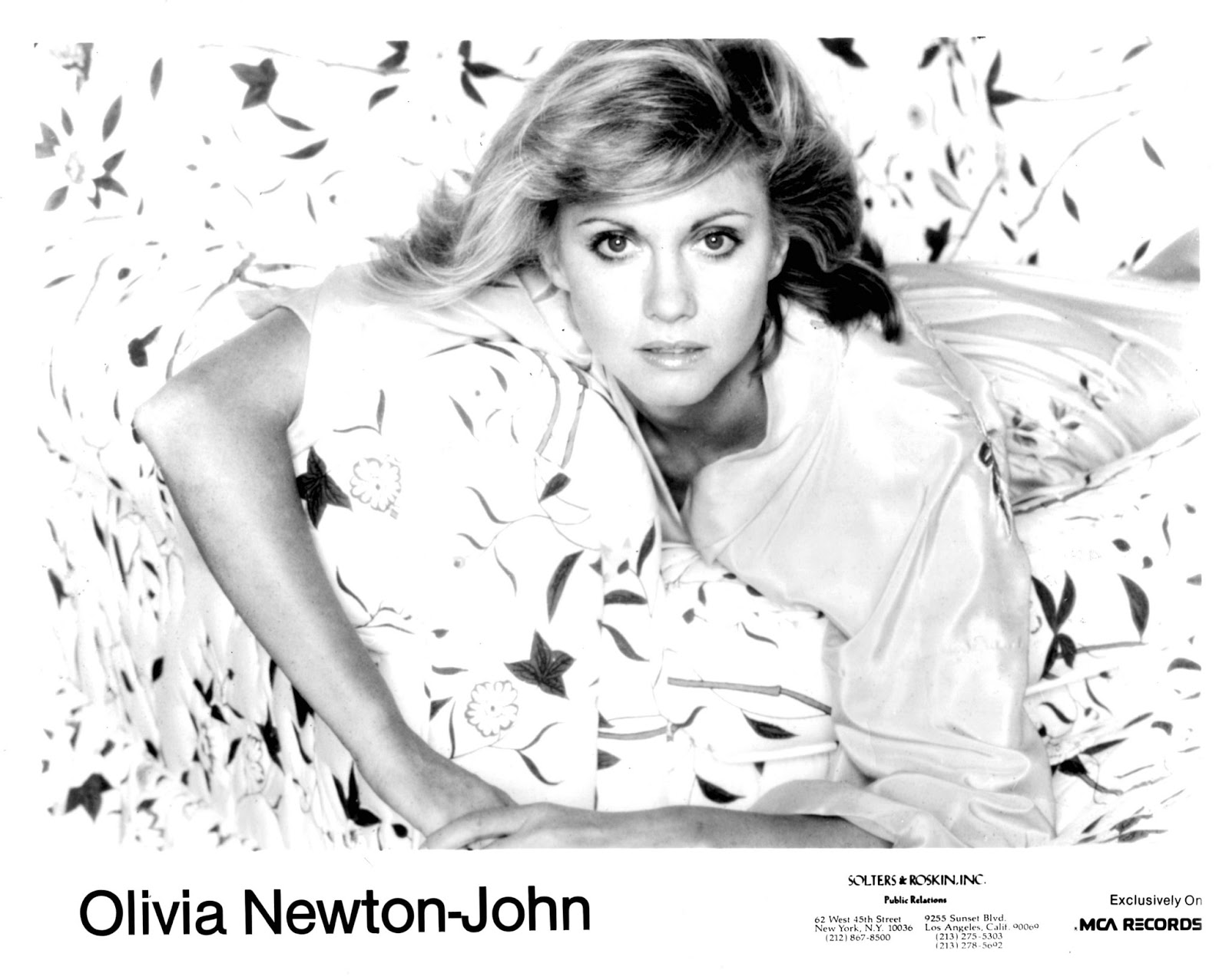 OLIVIA NEWTON-JOHN Press Kits Memorabilia.