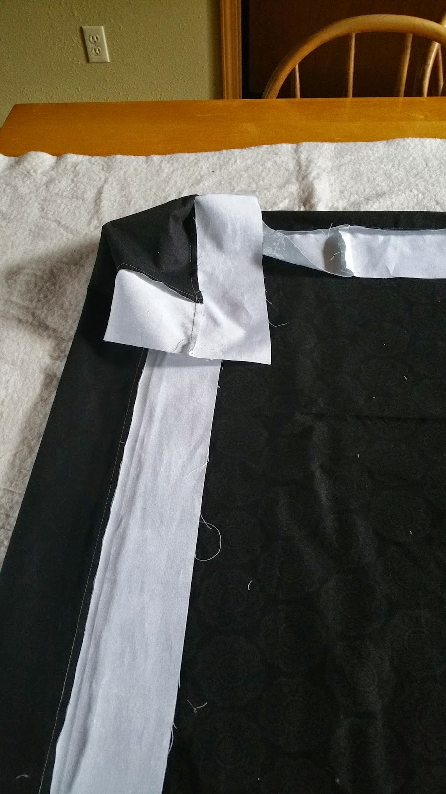 Sara's Quilting Corner Elmers Glue Quilt Basting Tutorial