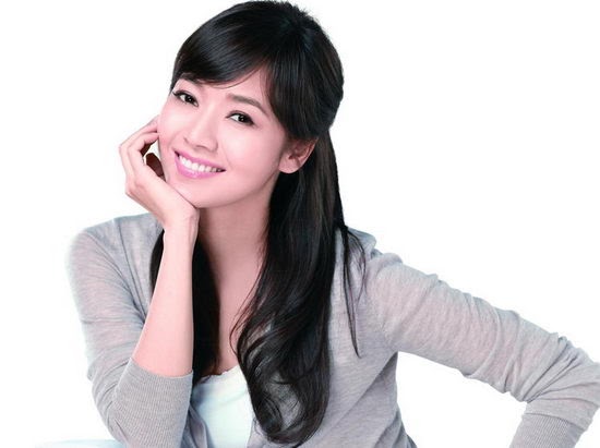 Taiwan Beautiful Anchor Patty Hou Pei Chen