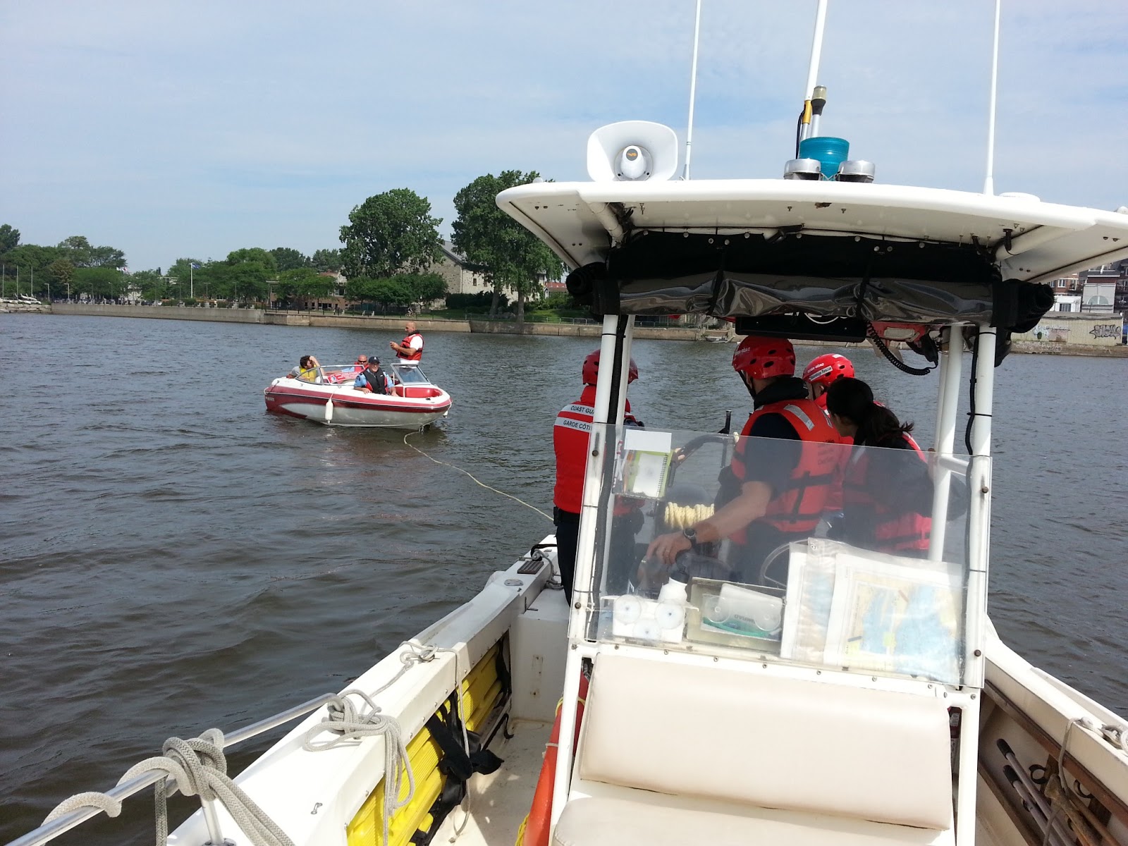 Canadian Coast Guard Auxiliary-Unit #43: Towing techniques and practice.