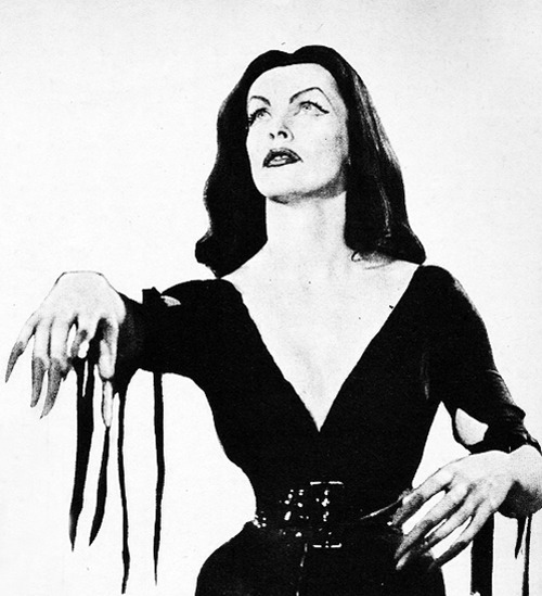 Pin on Vampira