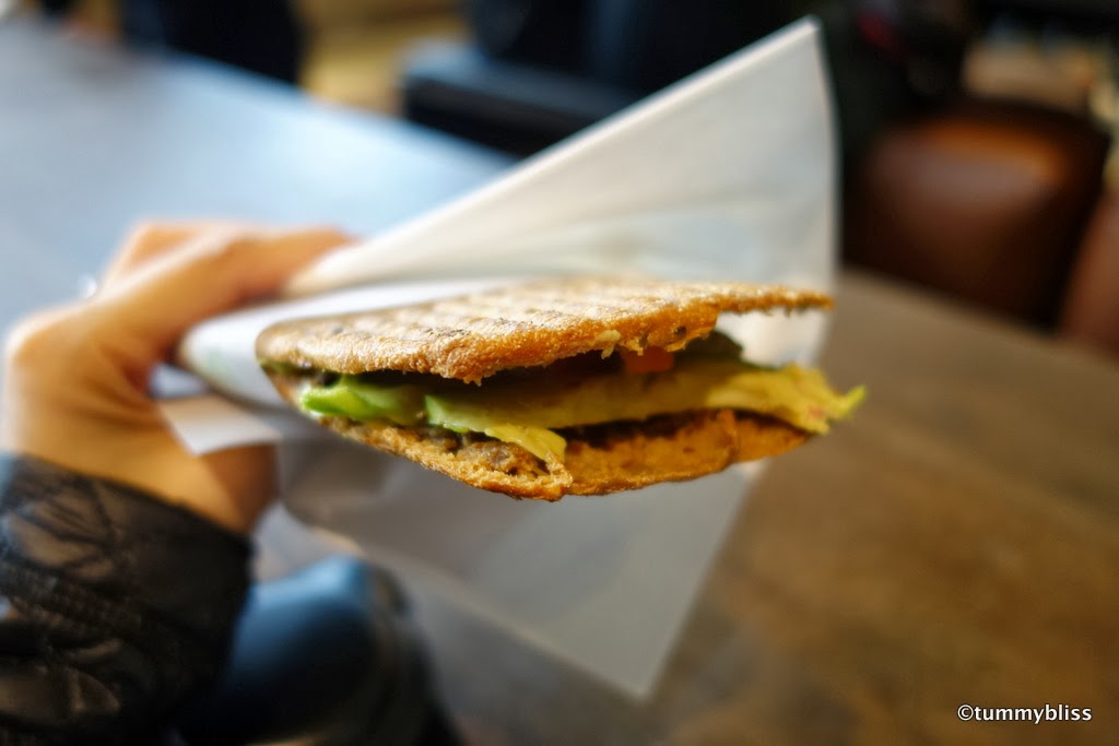 to devour...: Joe & the Juice