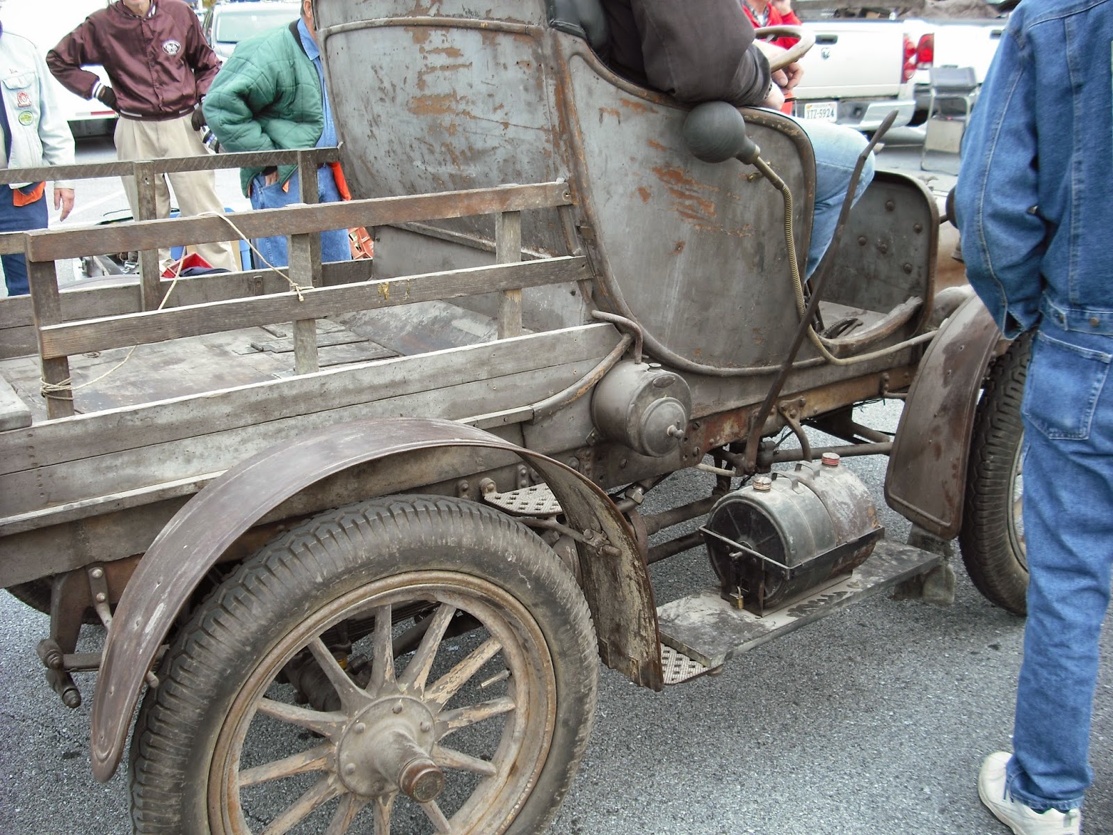 Fountainhead Antique Auto Museum: Hershey Annual Swap Meet 2014