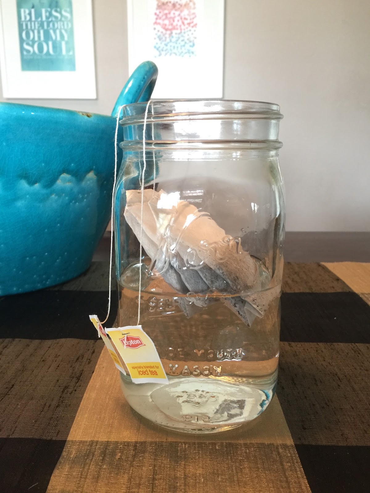 Nellie & Phoeb's 5 Minute Mason Jar Iced Tea