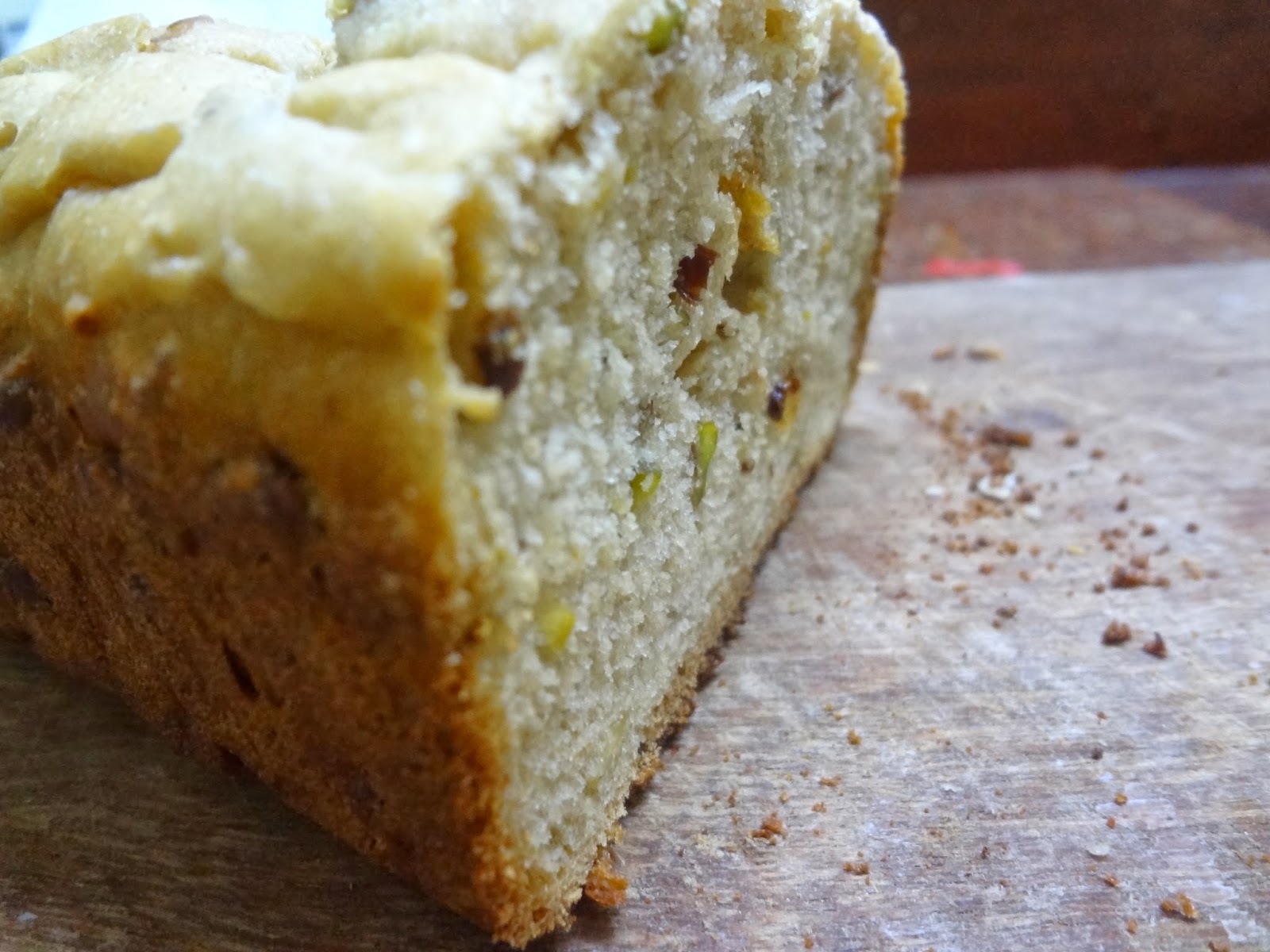 Whole wheat Fruit and nut bread