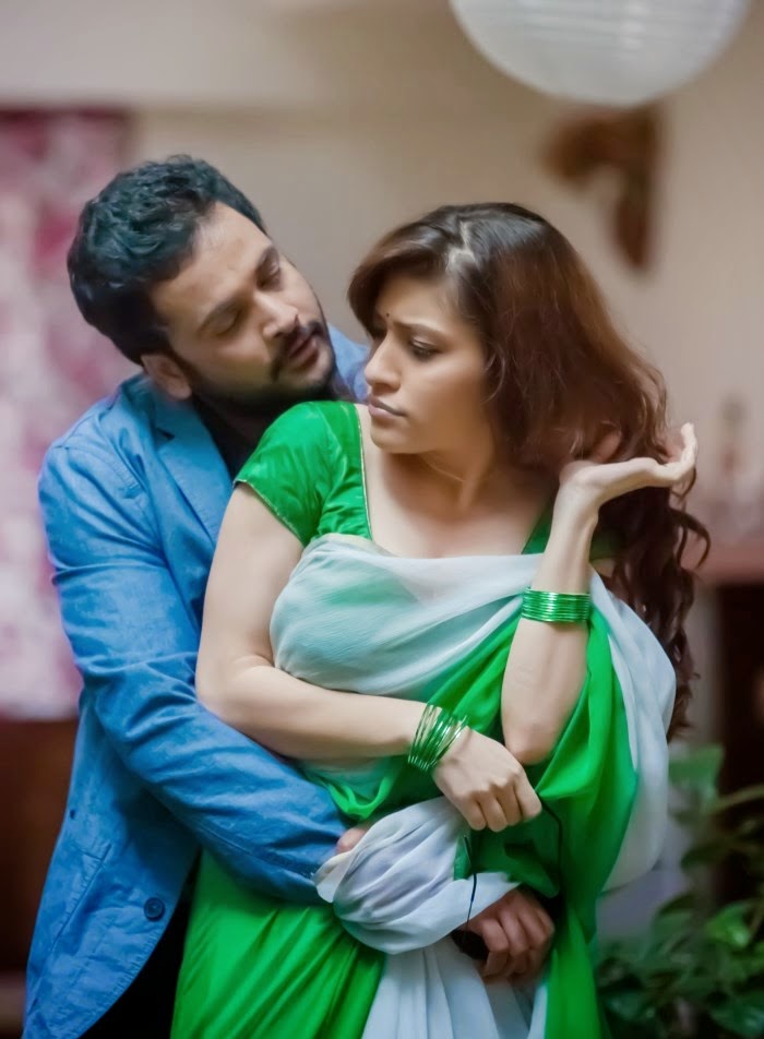 South Indian actresses latest cute Pictures: Hot bed romance scene from