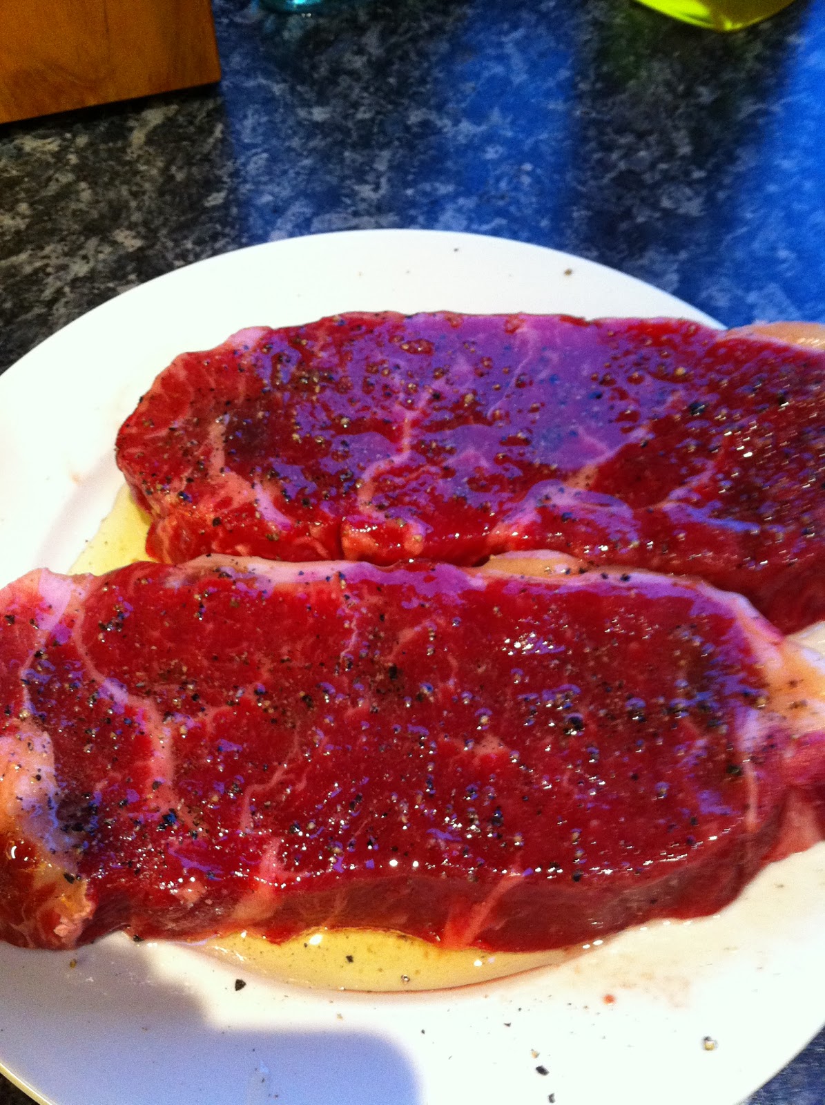 TooManyCookbooks Steak and Chips/ Red Wine Gravy