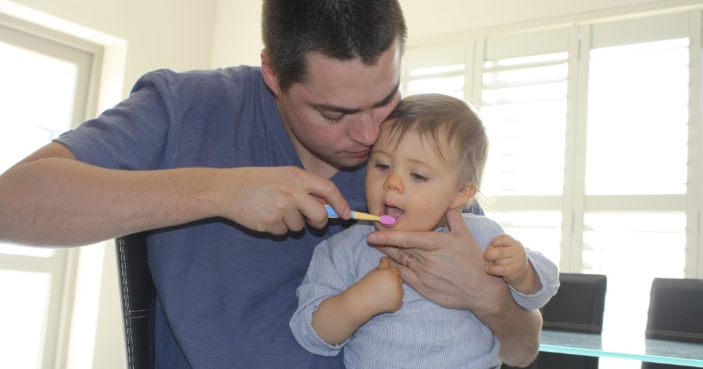 Bebe De 2 Anos Rangendo Os Dentes Blog do Vicente: Escovando os dentes