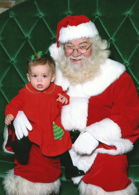 Harper santa claus comes visit 2009 christmas Kelly's Korner: Here comes Santa Claus