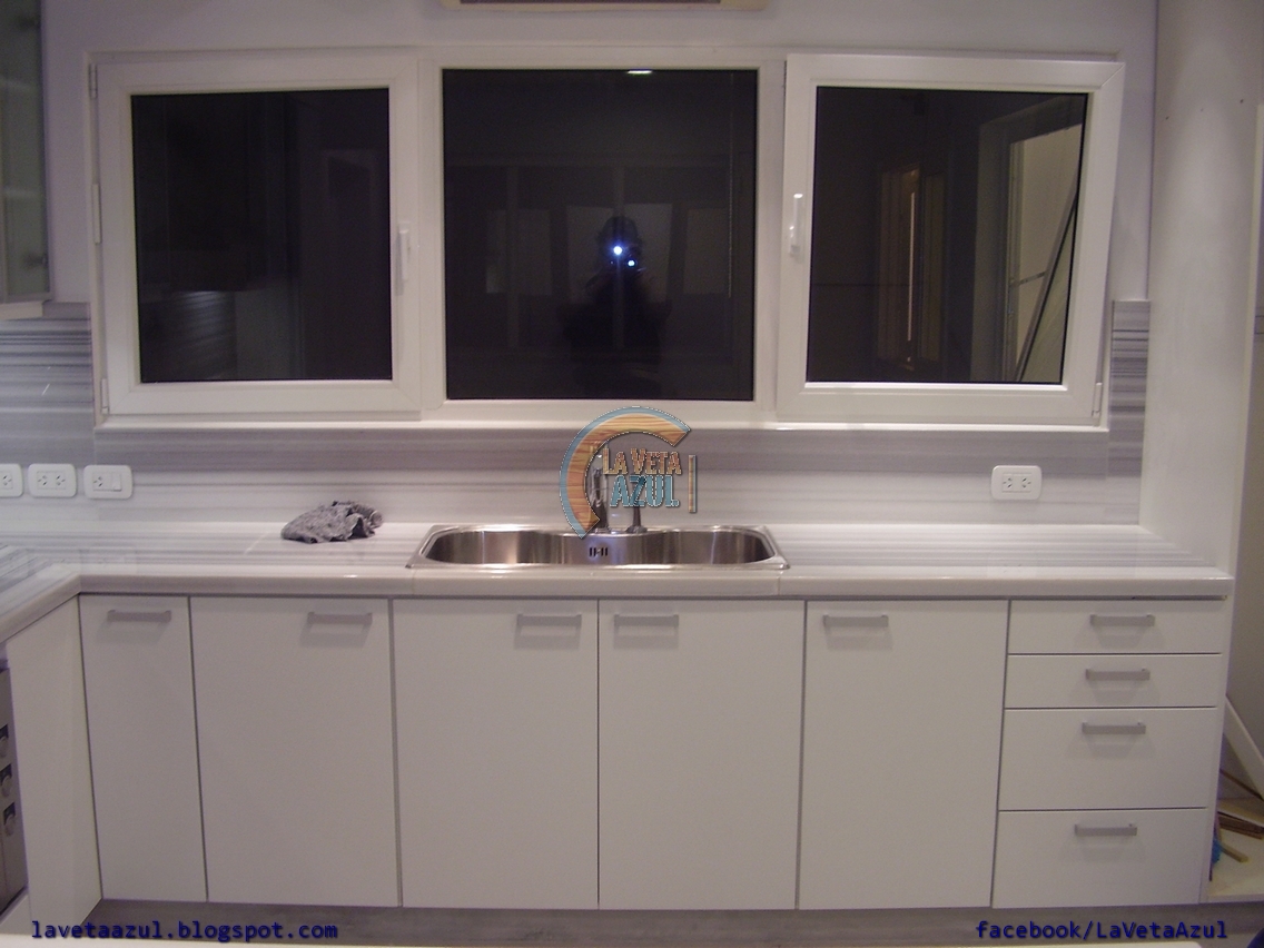 La Veta Azul: Mueble Cocina en Termoformado Blanco