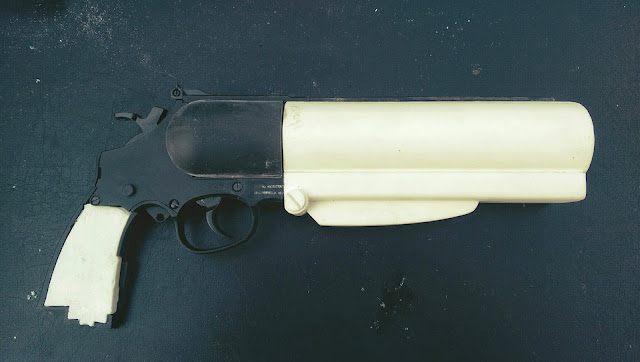 Blind Squirrel Props - Hellboy gun