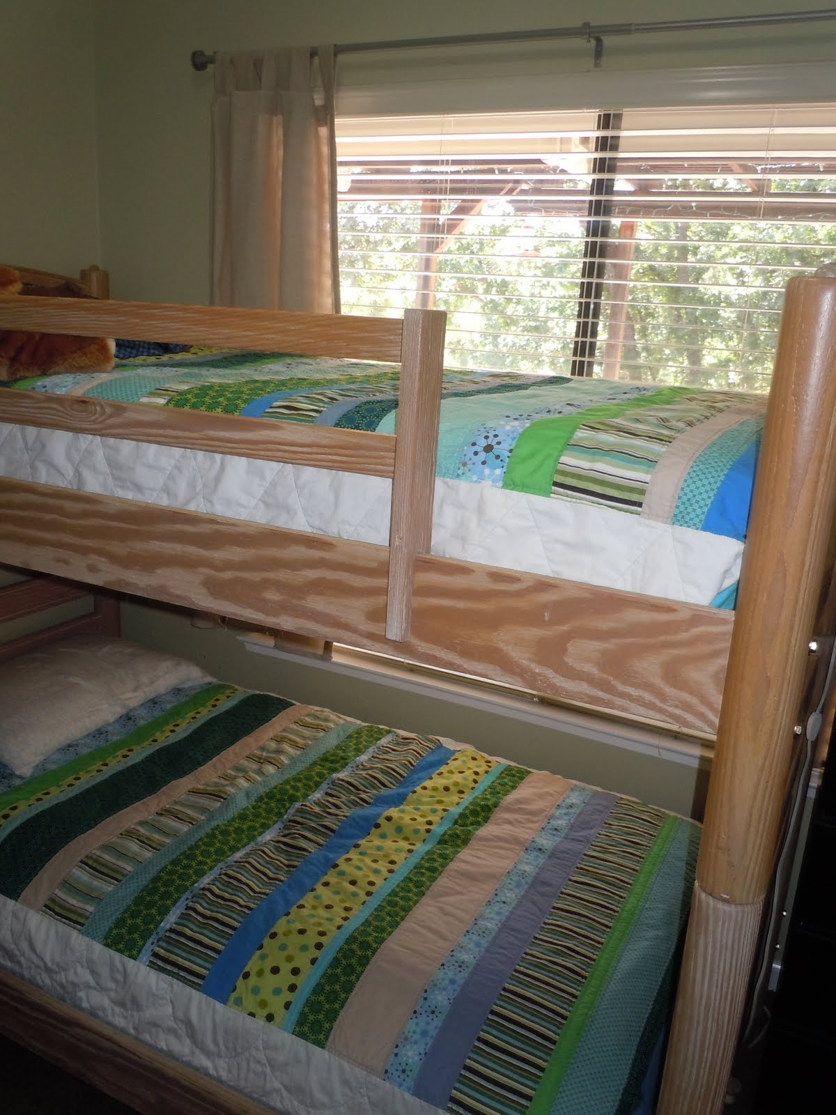 A Britt Without Boys Bunk Bed Quilts Complete!