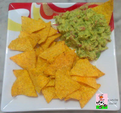 Nachos Con Guacamole
