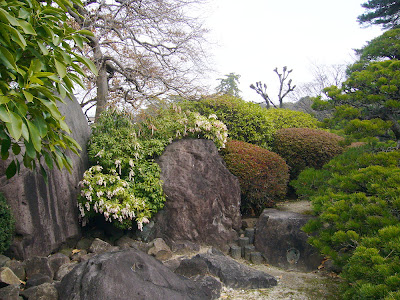 兵庫県・伊丹市 緑ヶ丘公園　鴻臚館