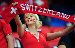 இணையத்தில் தப்பிப் பிழைக்கும் ஸ்விஸ் வங்கிக் கணக்குகள் Switzerland+Hot+Football+Female+Fans+-+Sexy+Swiss+Soccer+Girls-7