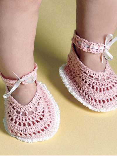free knitting pattern: Knitting and Lace Baby Sneaker Models