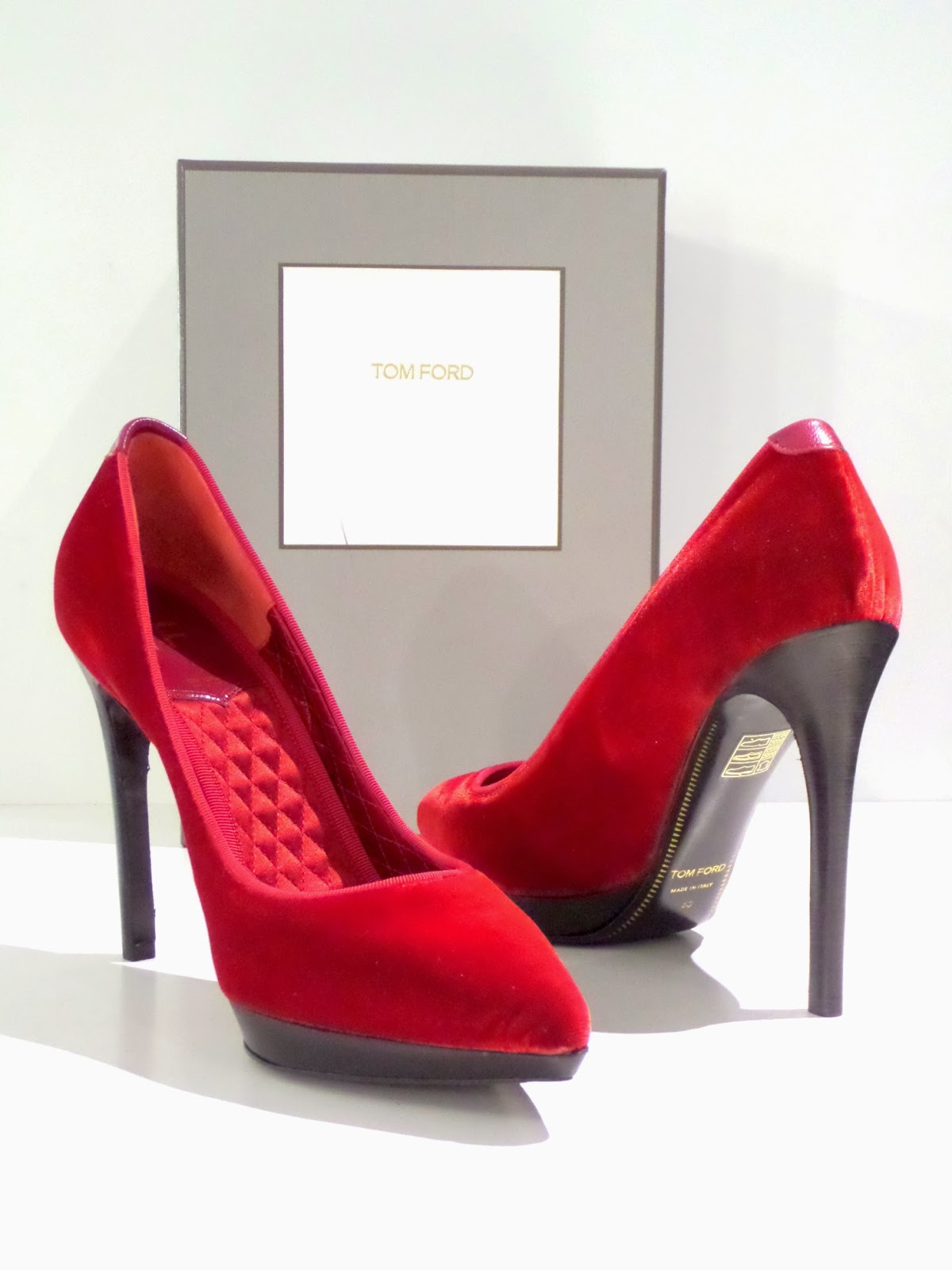 Vancouver Luxury Designer Consignment Shop 二手奢侈品寄卖店 Shop Tom Ford