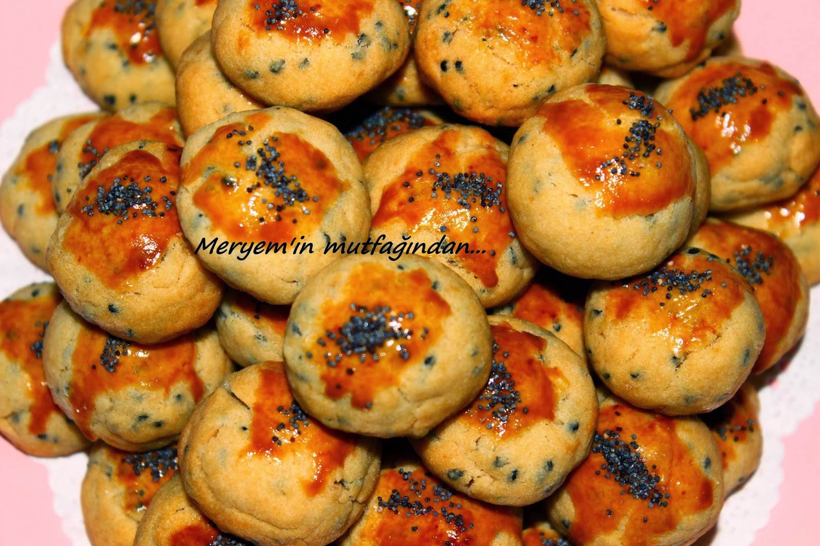 Meryem�in mutfağından… TUZLU KURABİYE ( Çörekotlu)