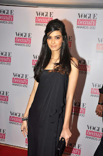 Bollywood Beauties Grace 'Vogue Beauty Awards 2012'