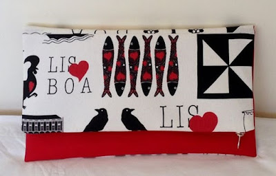 Baú da Nilda, Carteiras e clutches malas