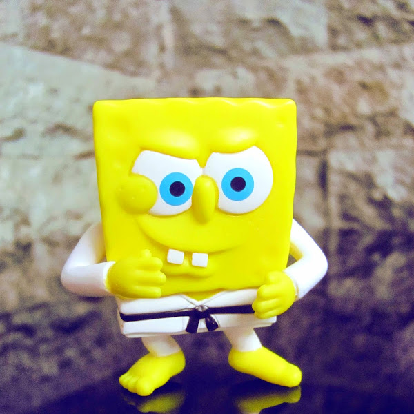Let's play karate with Spongebob Squarepants!