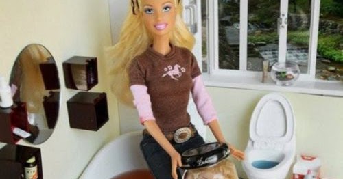 Unstable Marzipan: PSYCHO BARBIE!
