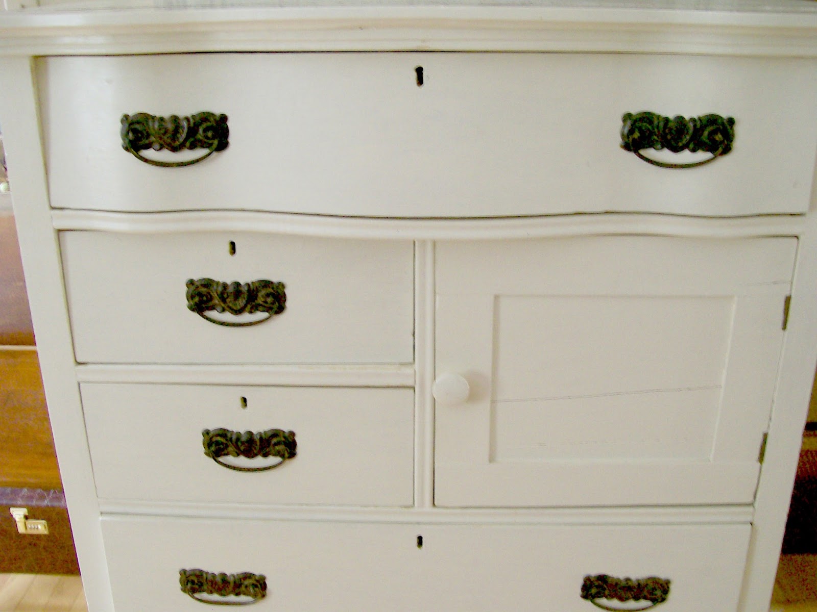 Walnut & Vine Yard Sale Furniture