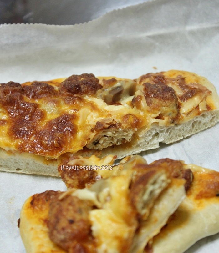 I Love. I Cook. I Bake. Meatballs Pizza (Jamie Oliver)