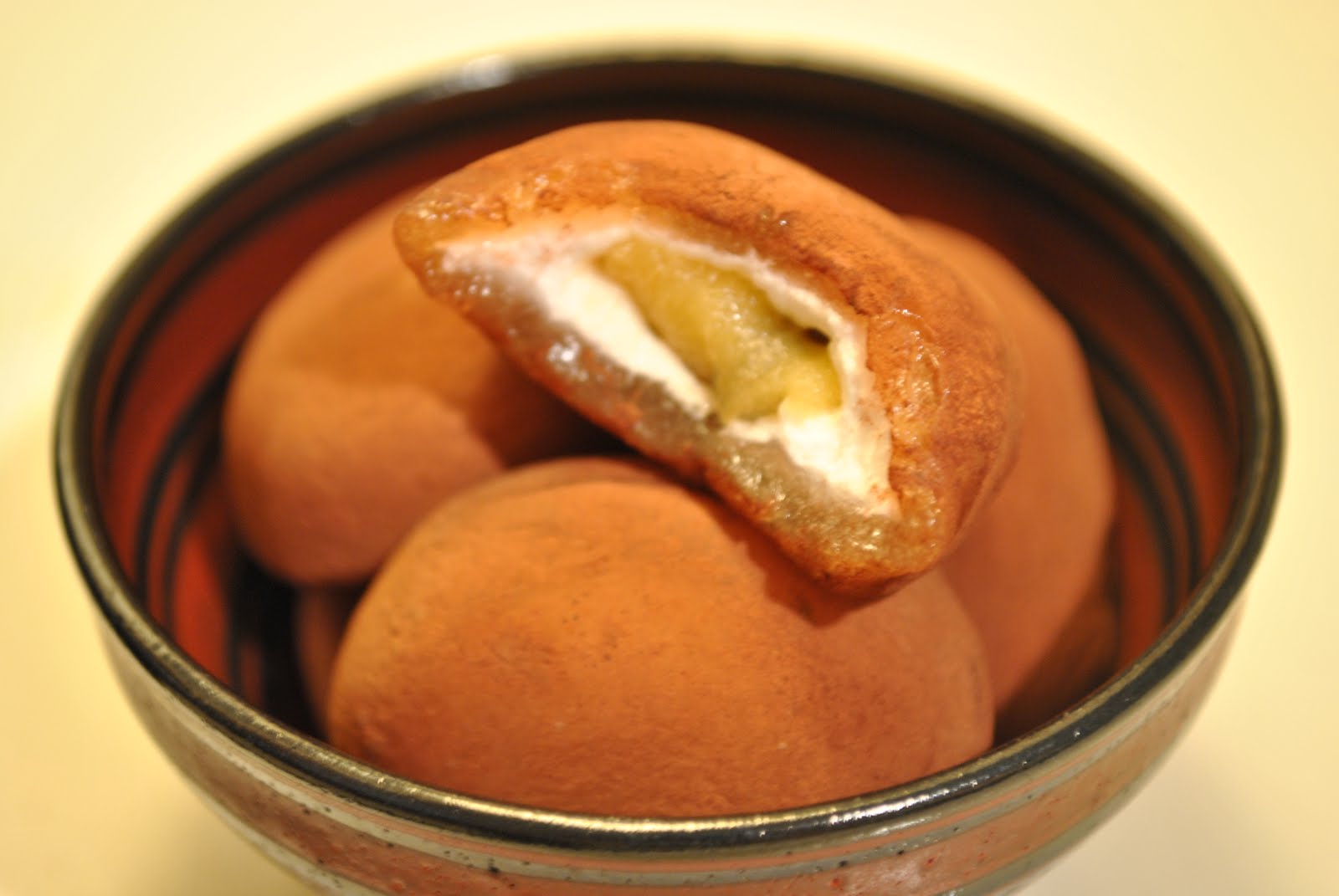 Cuisine Around the World Japanese Sweets Deli Mochi Cream Choco Banana