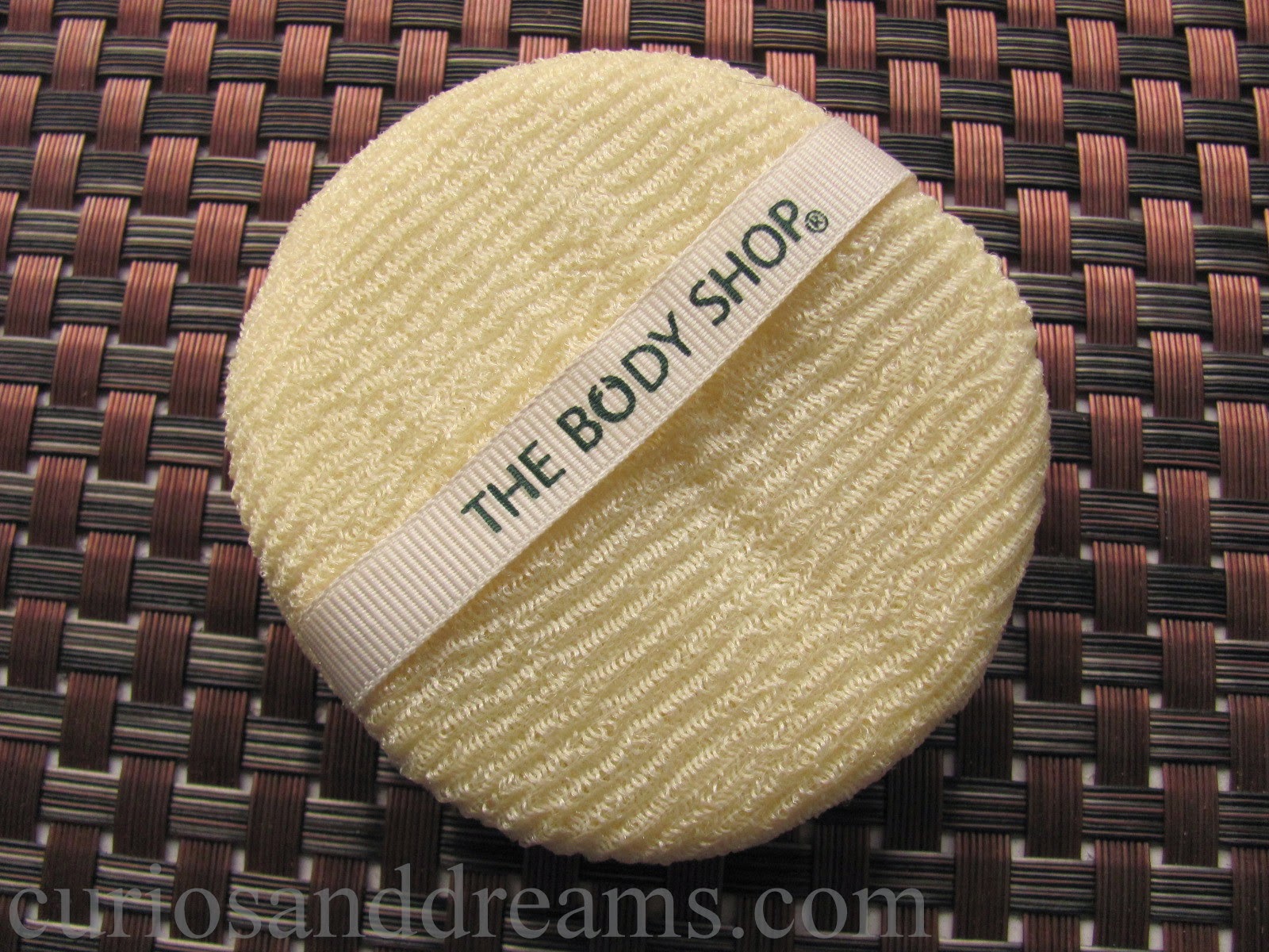 Curios and Dreams Makeup and Beauty Product Reviews The Body Shop Facial Buffer Review