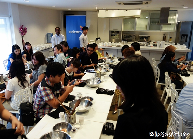 All the bloggers and members of the media waiting for the workshop to start All the bloggers and members of the media waiting for the workshop to start