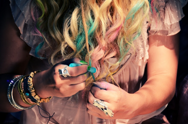 Hair Chalking Know How A Shopaholic S Den