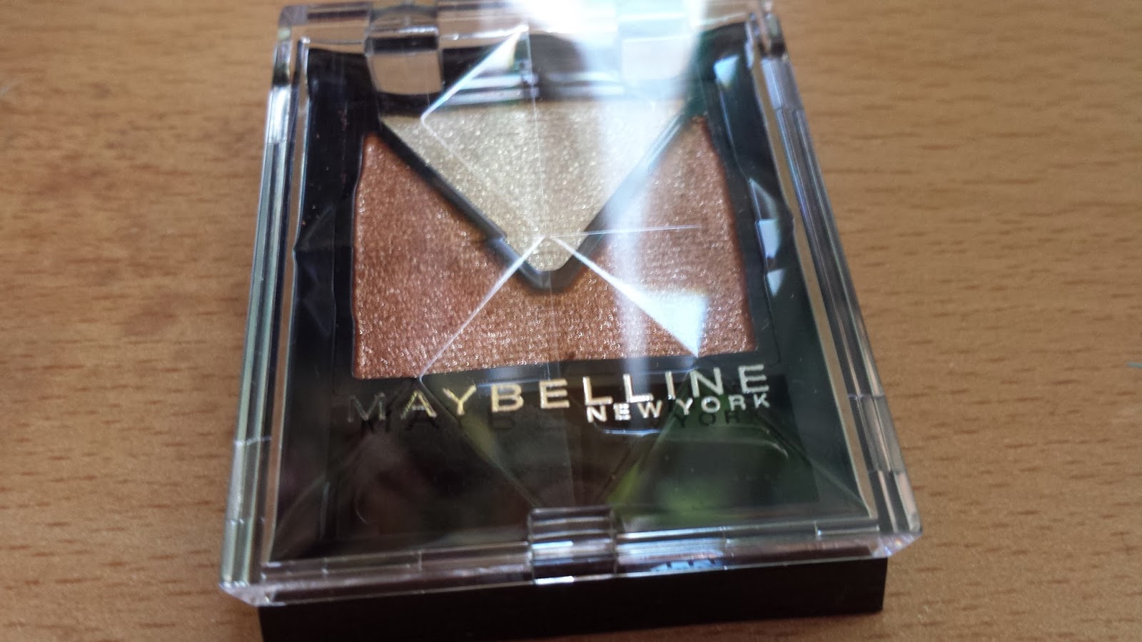Maybelline Eyestudio in Bronze Gold eyeshadow review Glitz and