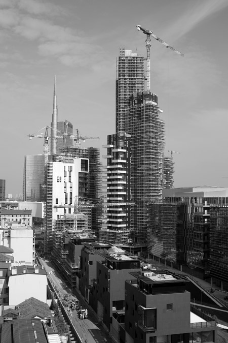photo, tours et buildings à Milan Italie, Milan skyscrapers and towers, Italy © dominique houcmant