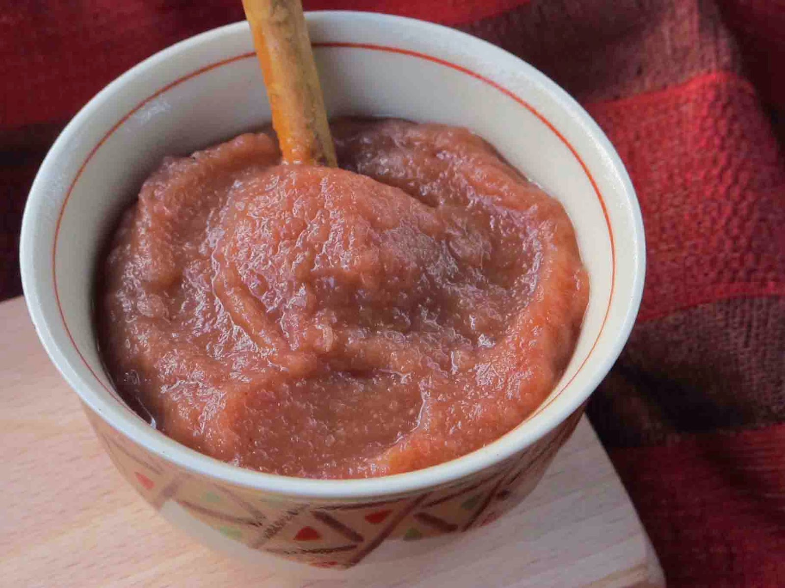 Shoot and Eat Quince, Apple and Caramelised Onion Sauce