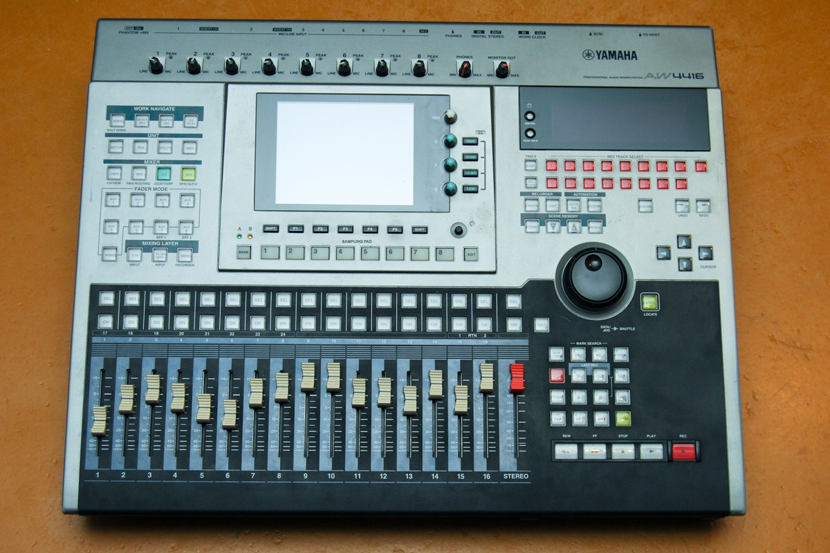 Infrequent Sound [sex.tex] technology Yamaha AW4416 Professional Audio