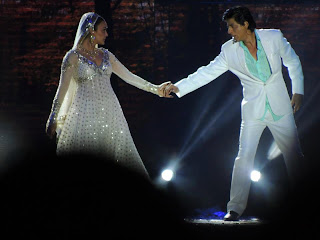 Katrina & Shahrukh performance still from Temptation Reloaded Concert 2013