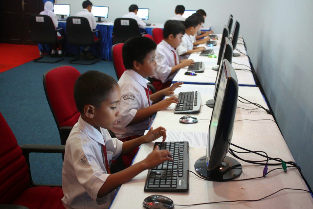 Hasil gambar untuk Manfaat Teknologi Informasi Bagi Pendidikan