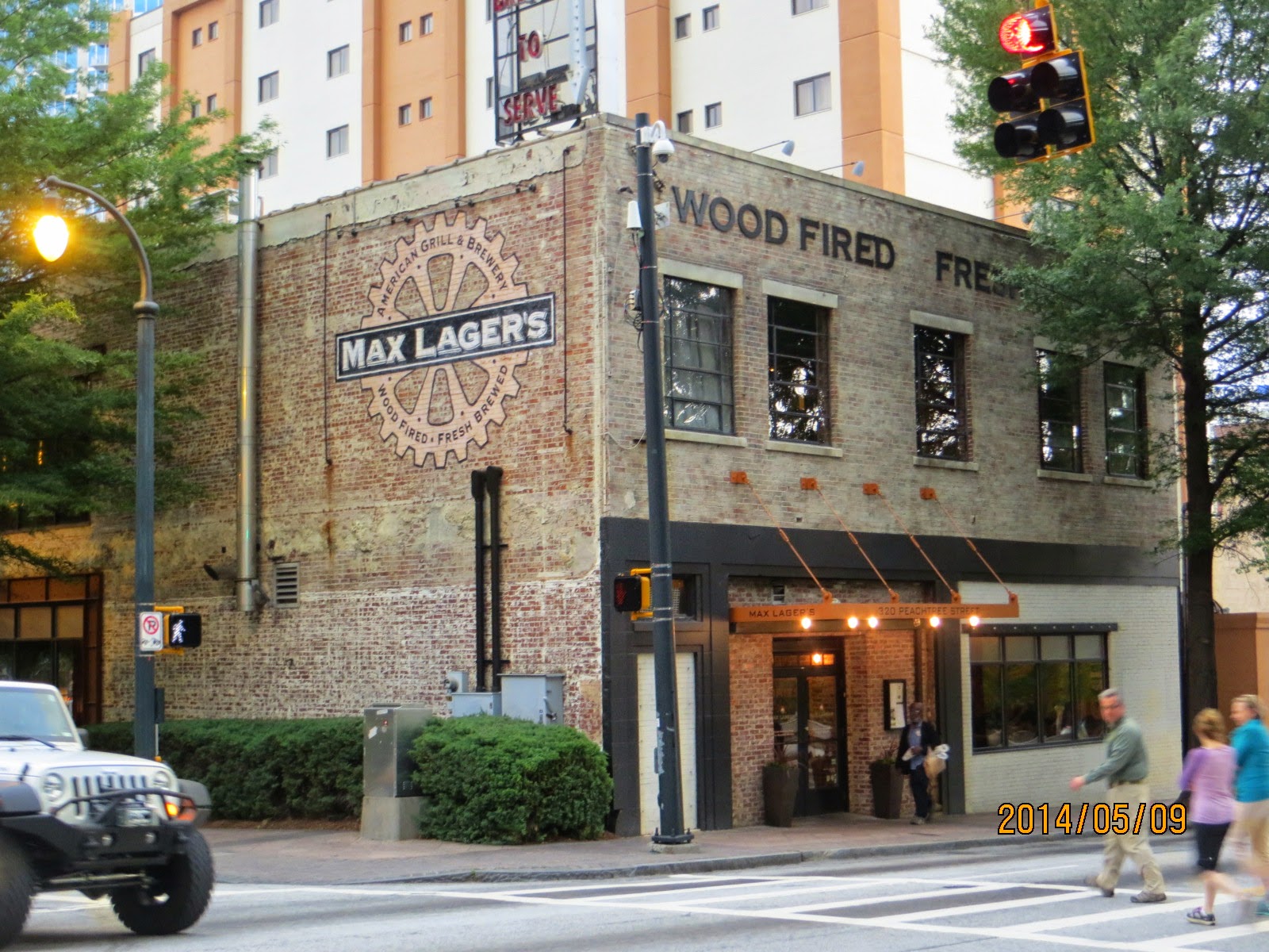 Jeeps Pubs Taverns and Bars Max Lager's WoodFired Grill and Brewery